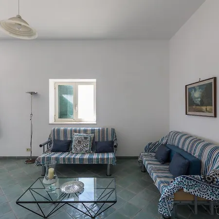 Auruca' By Barbarhouse Campomarino (Taranto)
